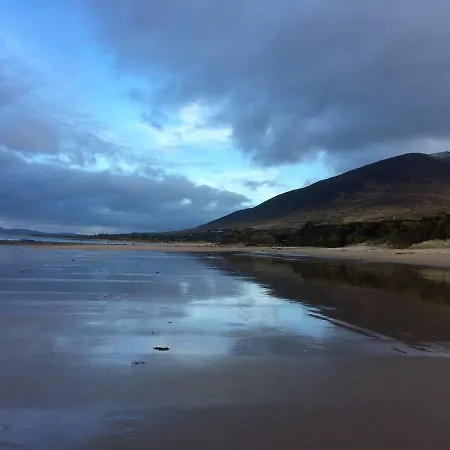 Coach Field Luxury tent Camp