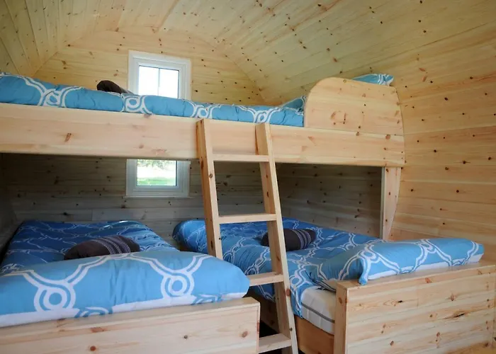 Coach Field Glamping