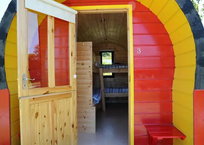 Coach Field Glamping